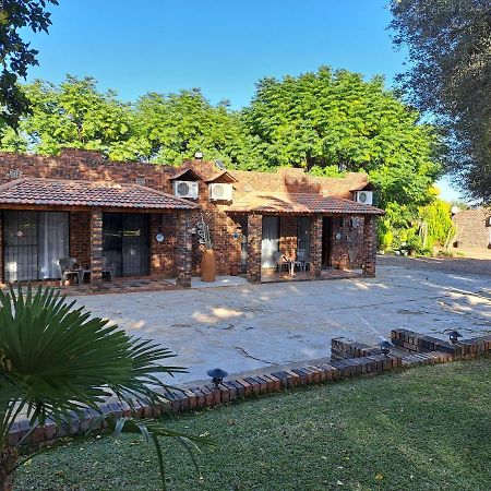 Villa Lin-Zane Vryburg Zewnętrze zdjęcie
