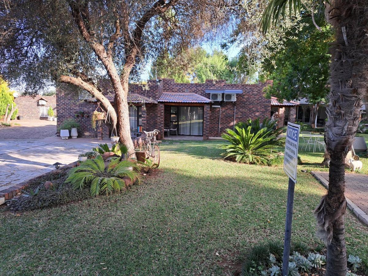 Villa Lin-Zane Vryburg Zewnętrze zdjęcie