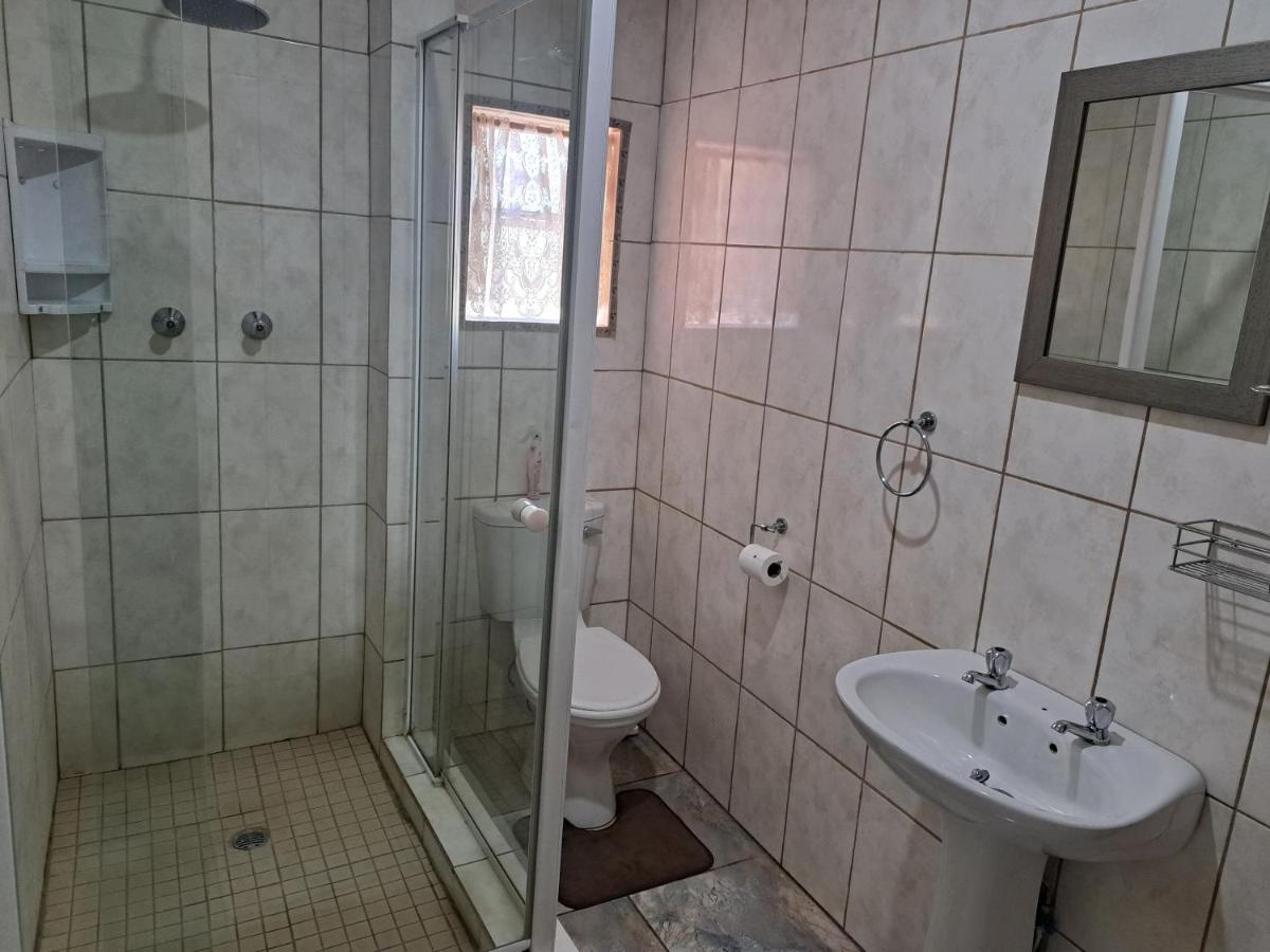 Villa Lin-Zane Vryburg Zewnętrze zdjęcie