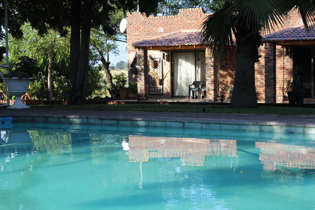 Villa Lin-Zane Vryburg Zewnętrze zdjęcie